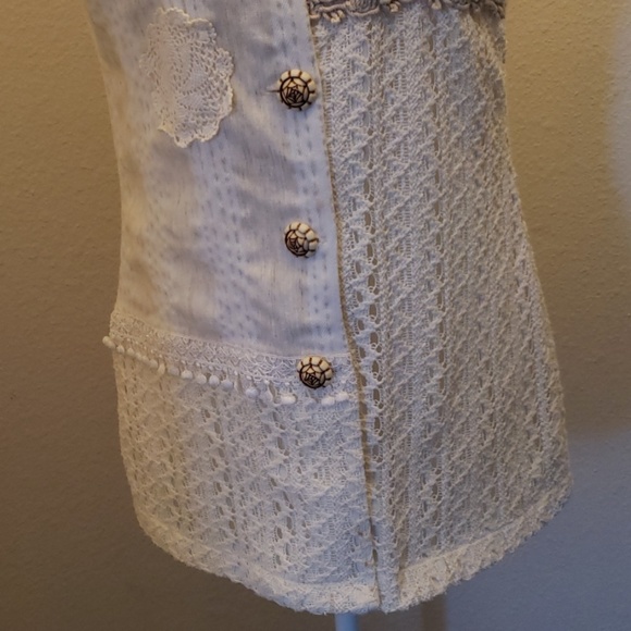 Ricro's, Long Cream Crocheted Vest - Picture 3 of 7